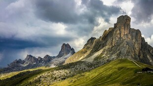 壮丽高山美景