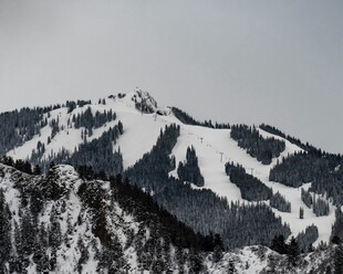 雪山景致