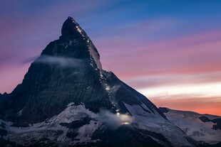 马特洪峰壮丽日出景观