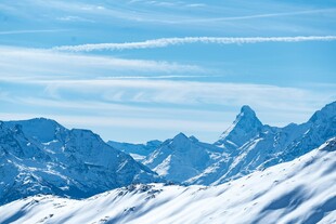 壮丽雪山美景