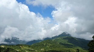山间云海美景