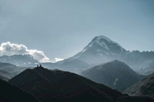 壮丽巍峨的高山景观