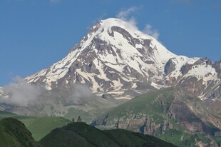 巍峨雪山壮丽景致
