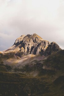壮丽山峰美景