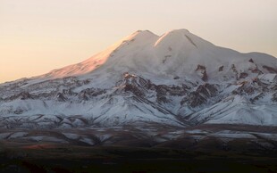 壮丽雪山美景