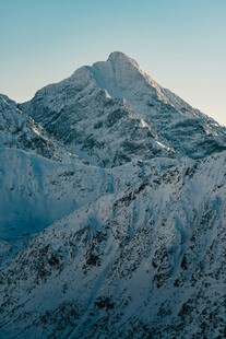 壮丽雪山景观