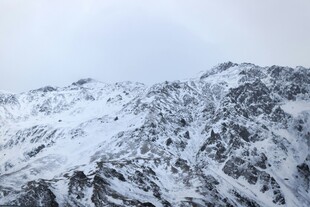 壮丽雪山景观