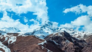 壮丽雪山美景