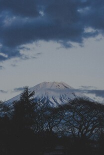 雪山暮色