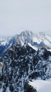 壮丽雪山景观