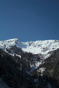 雪山壮丽景致