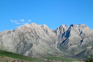 壮丽巍峨的高山景观