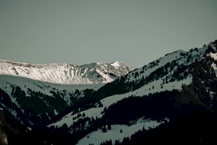 雪山壮丽景致