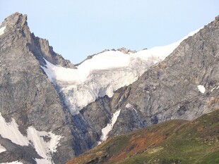雪山壮丽景致
