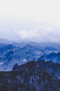 壮丽山峦云海景观