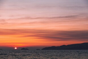 海上绝美日落景观