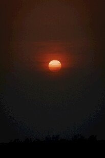 夕阳西下的壮丽景象