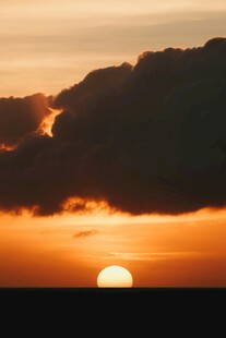 夕阳西下的壮丽天空景观