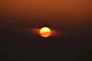 夕阳西下的美丽景象