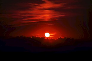 夕阳西下的壮丽景观