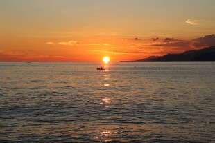 海上日落美景