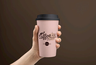 手持咖啡杯展示样机