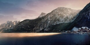 湖畔山峦美景