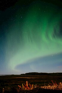 夜空中绚烂的北极光美景