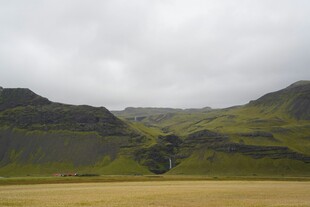山间草原风光