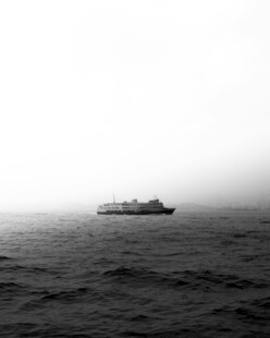 海上孤舟