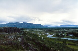山间河谷美景