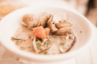 蛤蜊海鲜粥特写