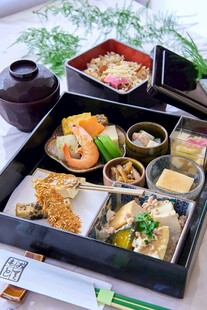 日式精致便当美食展示