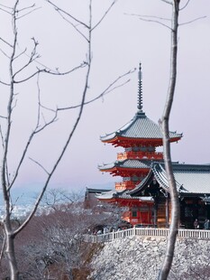 雪中古亭美景