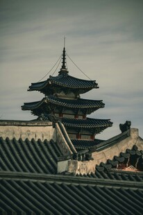 古雅中式塔楼屋顶景致