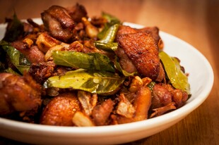 美味青椒炒鸡块