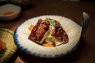 美味日式烤肉摆盘精致
