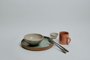 简约餐具组合展示