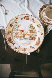 精美复古风陶瓷餐具图案