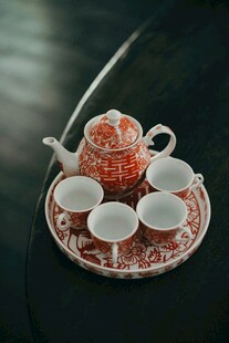 中式精美茶具套装展示