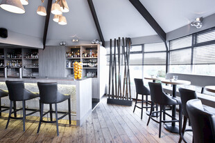 现代简约风时尚餐厅空间