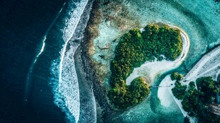 美丽心形海岛俯瞰景观
