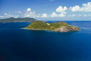 海上孤岛美景
