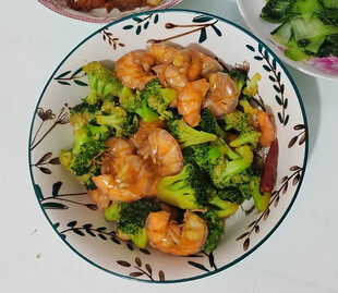 虾仁炒西兰花