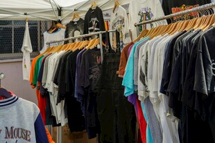 多样服饰陈列展示