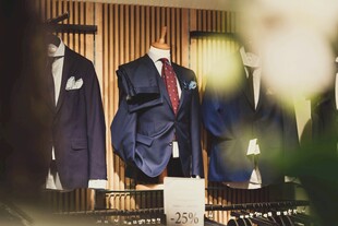 男士西装展示