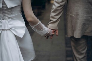 新人牵手 浪漫婚礼瞬间