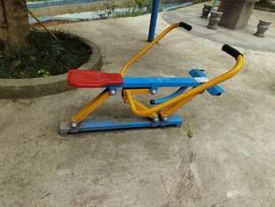 户外健身器材