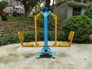 小区健身器材