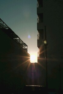 夕阳下的建筑光影